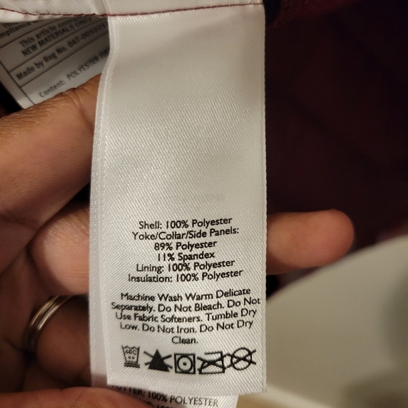 Eddie Bauer Women's Hybrid Burgundy Tie Die Puffer Athletic Vest. Size XL - Picture 7 of 10